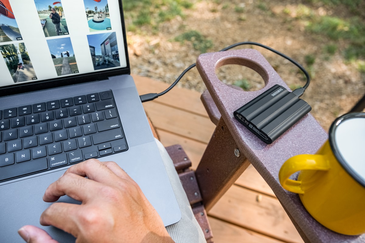 Docking and workspace setup — visual reference