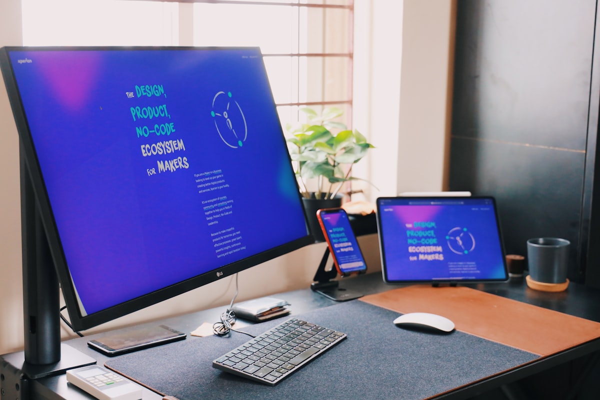 Workstation with monitors — visual reference